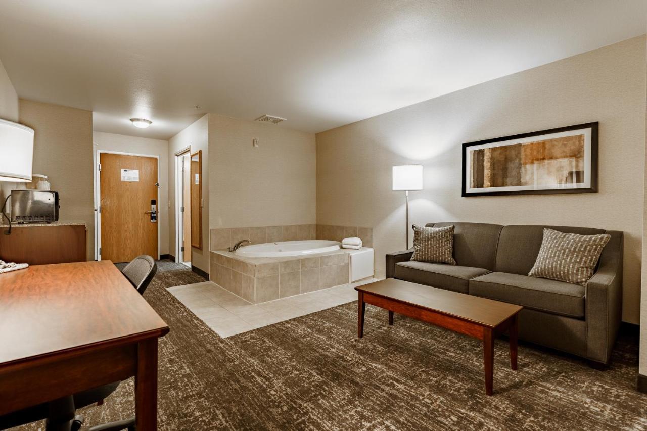 Cobblestone Suites - Ripon Ngoại thất bức ảnh
