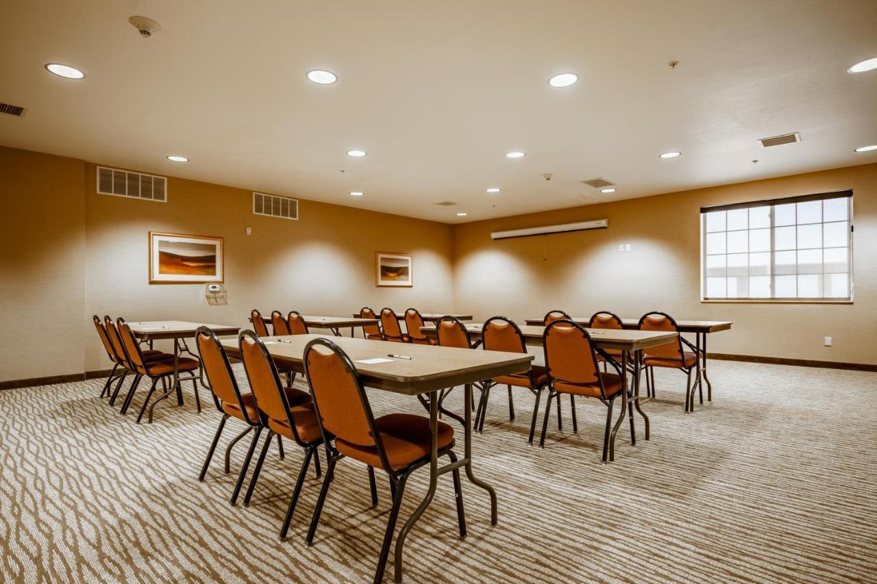 Cobblestone Suites - Ripon Ngoại thất bức ảnh
