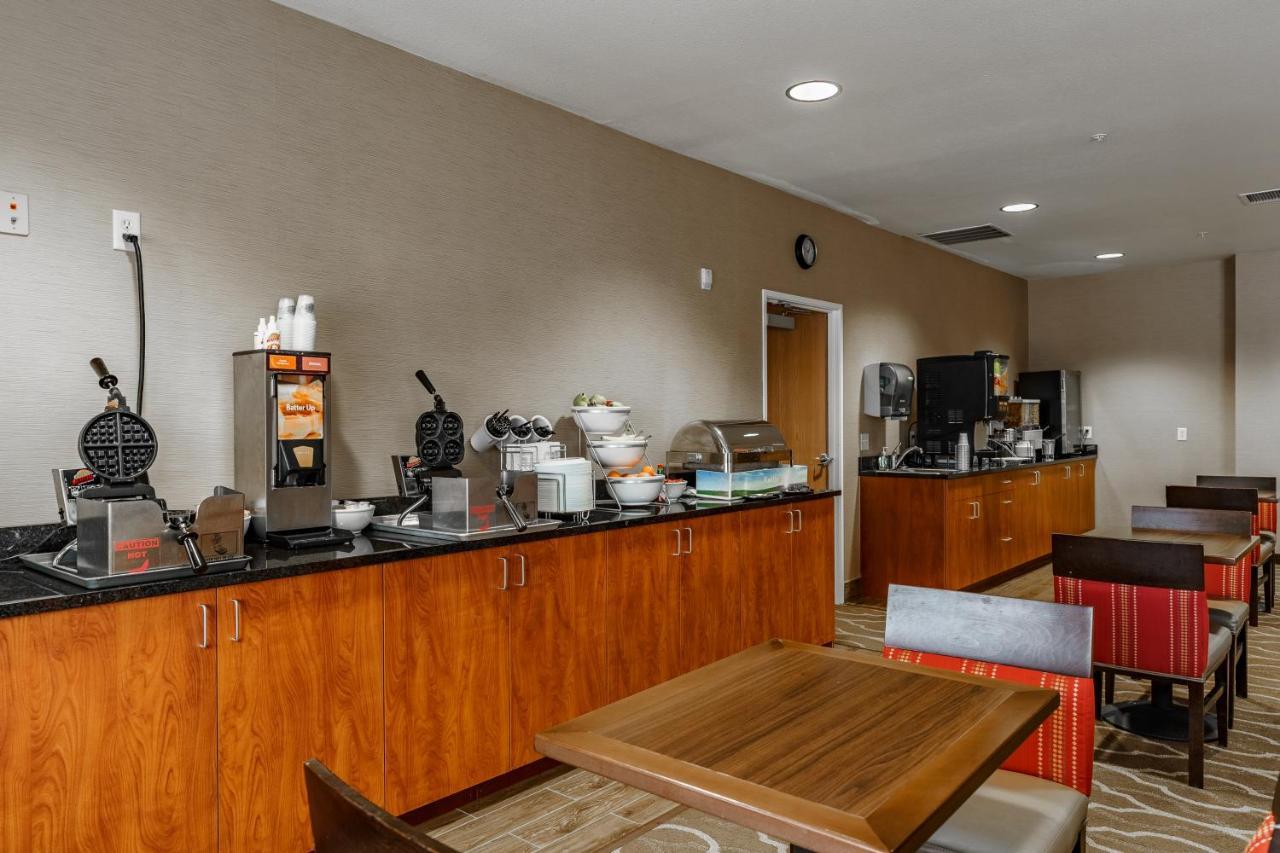 Cobblestone Suites - Ripon Ngoại thất bức ảnh